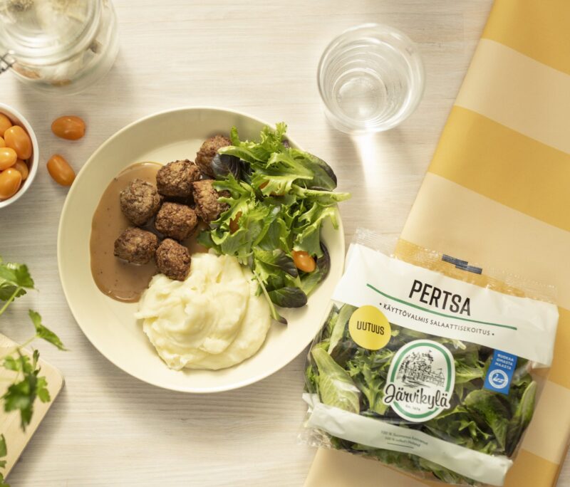 Pertsa-salaattisekoitus lihapullat