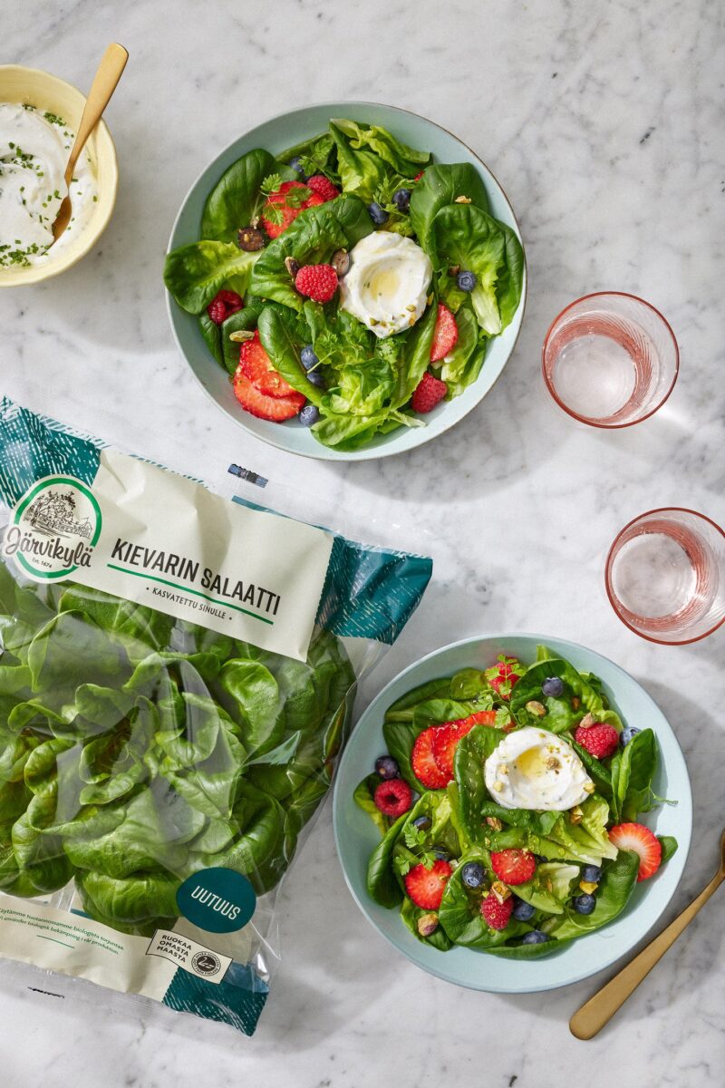 Kievari vuohenjuustosalaatti