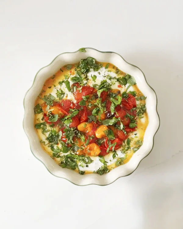 Ellan feta-yrttikastike